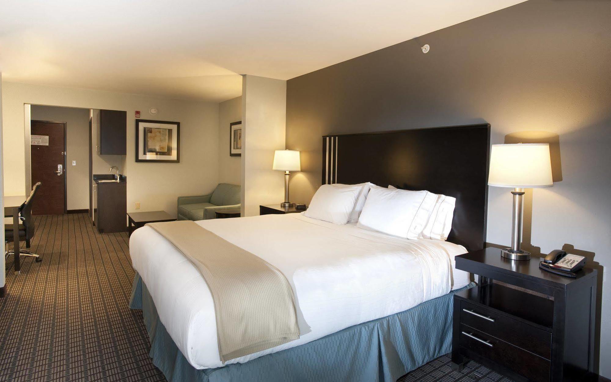 Express Selinsgrove By Ihg Hotel 3*